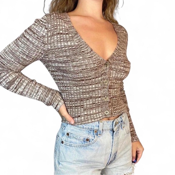 Forever 21 Brown and Cream V-Neck Sweater Size Small - Picture 2 of 5